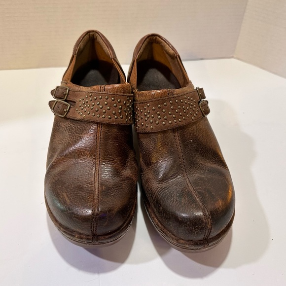 Ariat Leather Clogs Beaded with Buckles 8.5 - Picture 3 of 6